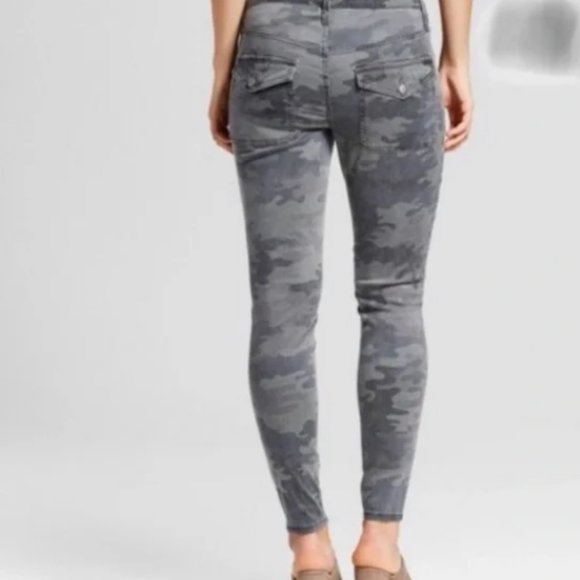 Mossimo Denim Gray Camo High Rise Jegging SZ 2 - Picture 2 of 15